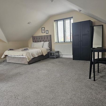 Lovely 1-Bed Loft In Newport ภายนอก รูปภาพ