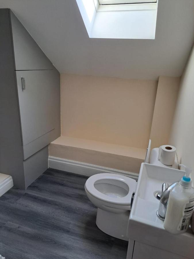 Lovely 1-Bed Loft In Newport ภายนอก รูปภาพ